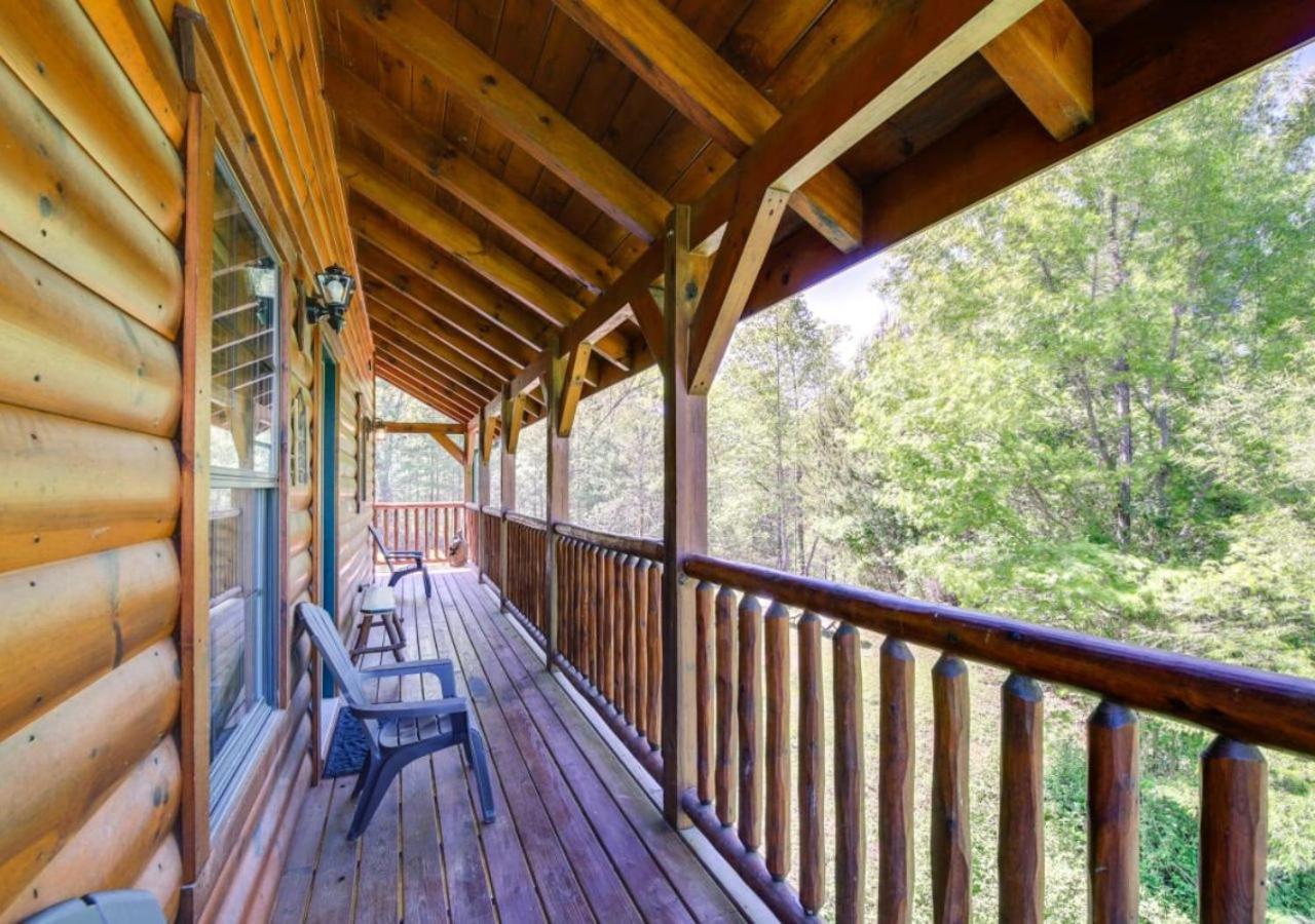 Fabulous Pet-Friendly, Family Cabin With Outdoor Kitchen, Hot Tub, Sauna, Fireplace, Theater Room, Arcade, Pool Table, And Fire Pit Within Minuties Of Dollywood Sevierville Eksteriør bilde
